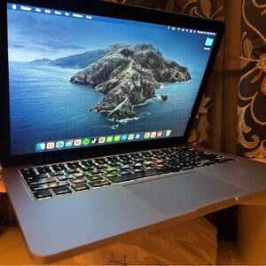 Apple MacBook Pro - Sleek Gray